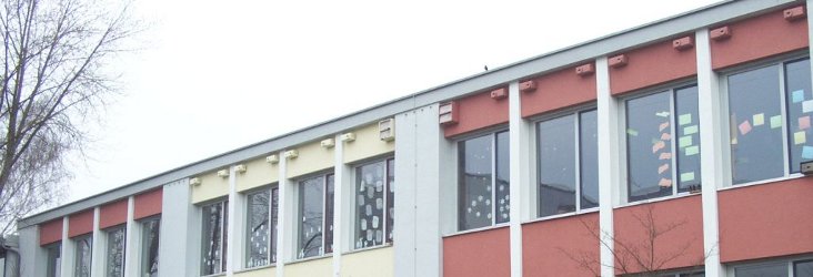 Vorderfront Grundschule